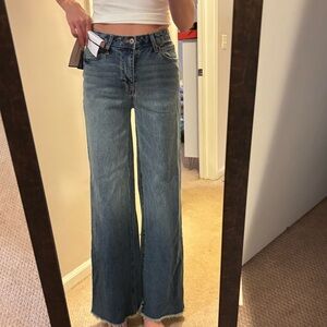 BCBG wide leg pant NWT